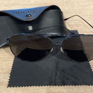 DIFF AVIATOR sunglasses